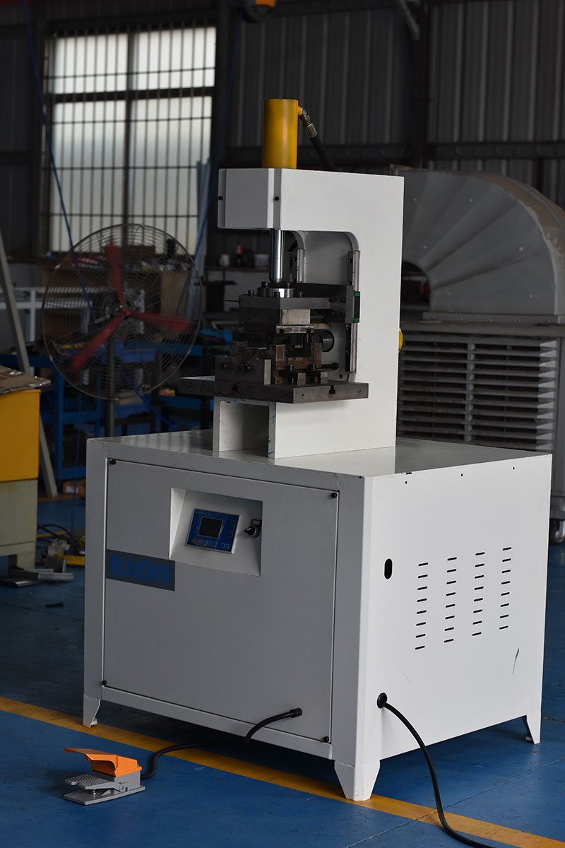 Bluewo hydraulic punching machine