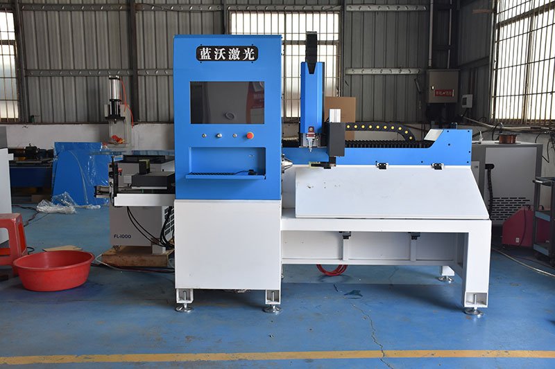 Bluewo CNC Metal Pipe Laser Cutting Machine