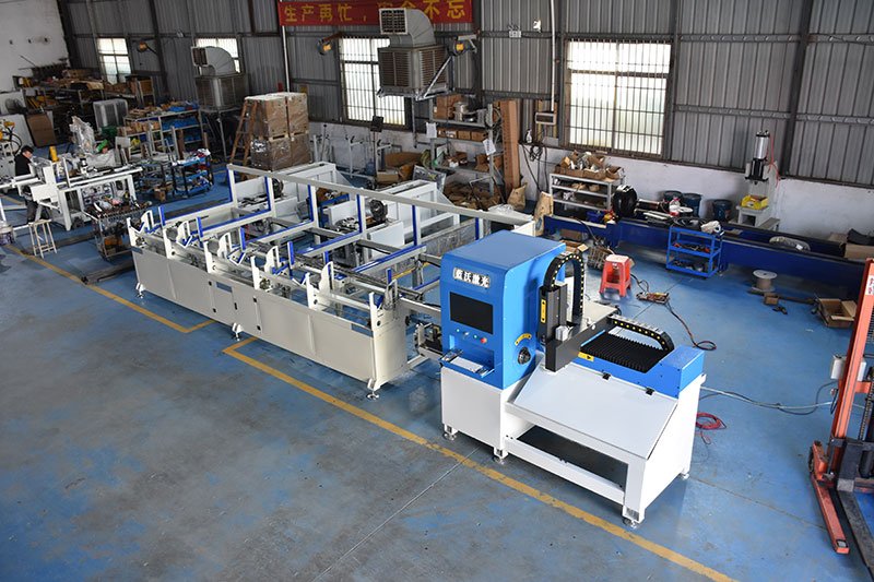 Bluewo CNC metal-tube-laser-cutting-machine-with-automatic-loading-and-unloading-system-2
